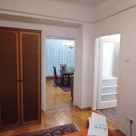 Deluxe For 6 People 아파트 *