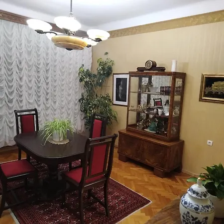 Deluxe For 6 People Saraybosna