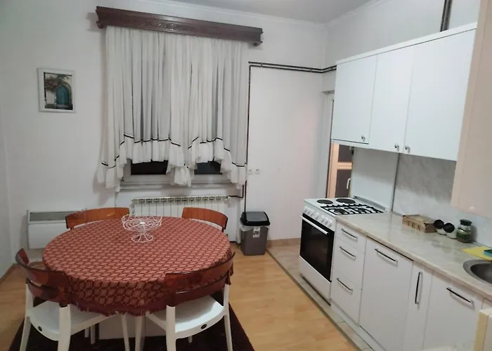 Deluxe For 6 People 아파트 *