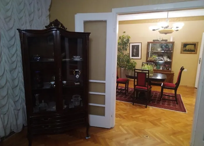 아파트 Deluxe For 6 People *